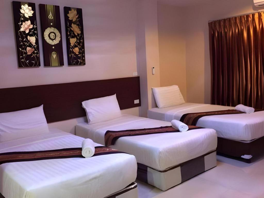 Le Parc Wangnang Hotel Phitsanulok Exterior photo