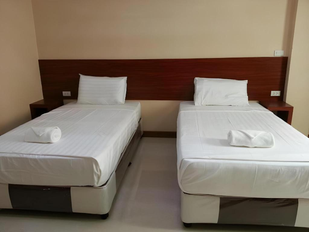 Le Parc Wangnang Hotel Phitsanulok Exterior photo