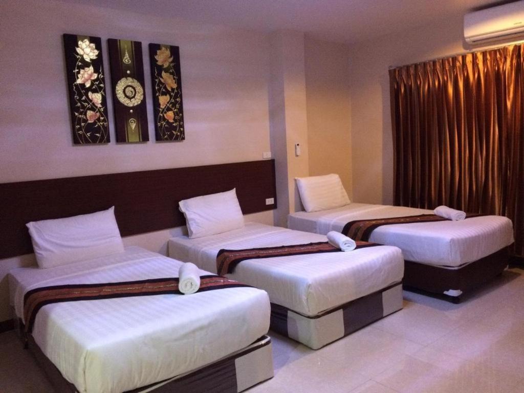 Le Parc Wangnang Hotel Phitsanulok Exterior photo